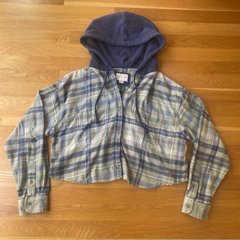 AE Cozy Cabin Cropped Hoodie Flannel
